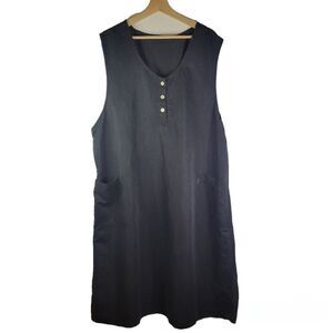 Sleeveless Black Dress with Pockets